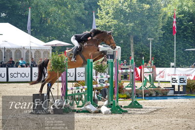 Absolut horses
2. kval og finale Agria DRF Mesterskab U18 - MA2 Springning Heste (140 cm)
Nøgleord: lærke isabel godsk;cabrio
