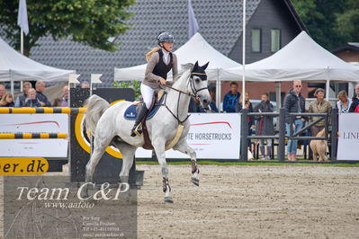 Absolut horses
2. kval og finale Agria DRF Mesterskab U18 - MA2 Springning Heste (140 cm)
Nøgleord: clara roesgaard kristensen;ak's cavalina