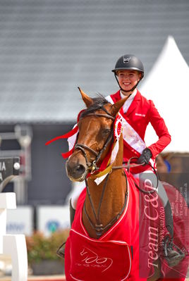 Absolut horses
2. kval og finale Agria DRF Mesterskab U18 - MA2 Springning Heste (140 cm)
Nøgleord: josefine sandgaard mørup;de similly edition;ceremoni;lap of honour