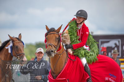 Absolut horses
2. kval og finale Agria DRF Mesterskab U18 - MA2 Springning Heste (140 cm)
Nøgleord: josefine sandgaard mørup;de similly edition;ceremoni;lap of honour