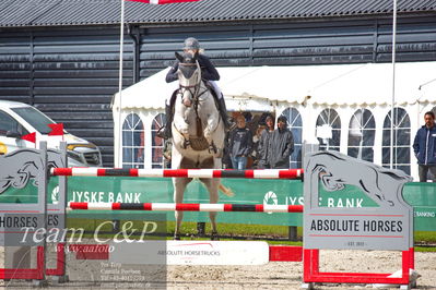 Absolut horses
2 kval og finale dm seniore 150cm og 160cm
Nøgleord: tina lund;centina 10