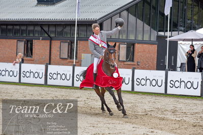 Absolut horses
2 kval og finale dm seniore 150cm og 160cm
Nøgleord: ceremoni;lars noergaard pedersen;lap of honour