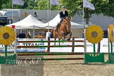 Absolut horses
youngster finale
Nøgleord: victoria sophia hjorth-madsen;chocopop s