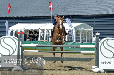 Absolut horses
youngster finale
Nøgleord: caroline knudsen;landlyst callicon