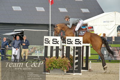 Absolut horses
la2 120cm
Nøgleord: ian fives;daily's beauty ps