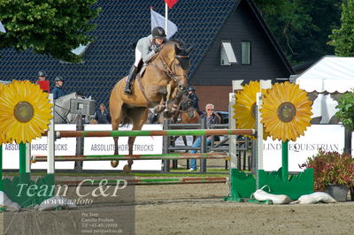 Absolut horses
la2 120cm
Nøgleord: jannike west schou;independent (swb)