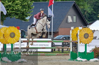 Absolut horses
la2 120cm
Nøgleord: julie højer thomsen;untouchable olympic