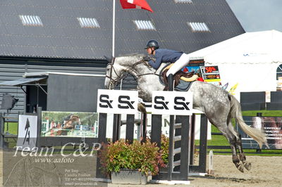 Absolut horses
la2 120cm
Nøgleord: julia c foss;tekanava ask