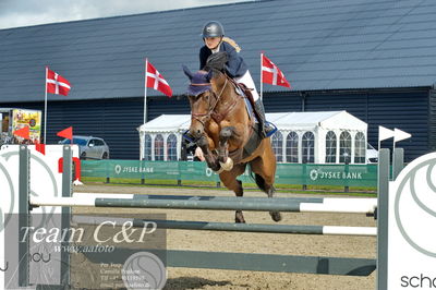 Absolut horses
la2 120cm
Nøgleord: olivia nedergaard;herre