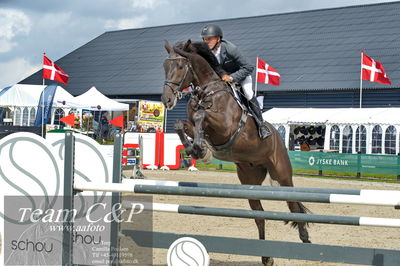 Absolut horses
la2 120cm
Nøgleord: torben frandsen;lavion 3