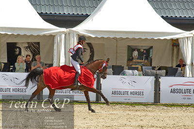 Absolut horses
2. kval og finale u 21
Nøgleord: maria barnewitz schou;seana 2;lap of honour;ceromoni