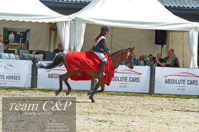 Absolut horses
2. kval og finale u 21
Nøgleord: maria barnewitz schou;seana 2;lap of honour;ceromoni