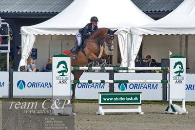 Absolut horses
2. kval. og finale Agria DRF Mesterskab U25 - S1 + S2 Springning Heste
Nøgleord: michelle lassen;zocker 19