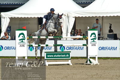 Absolut horses
2. kval. og finale Agria DRF Mesterskab U25 - S1 + S2 Springning Heste
Nøgleord: benedikte rie truelsen;cassina z