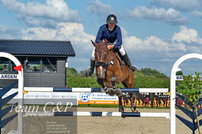 Absolut horses
2. kval. og finale Agria DRF Mesterskab U25 - S1 + S2 Springning Heste
Nøgleord: lærke olesen;bombay 36