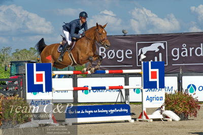Absolut horses
2. kval. og finale Agria DRF Mesterskab U25 - S1 + S2 Springning Heste
Nøgleord: claus hundebøl;landlyst contra