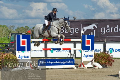 Absolut horses
2. kval. og finale Agria DRF Mesterskab U25 - S1 + S2 Springning Heste
Nøgleord: anne-kristine rie truelsen;cosma shiva s