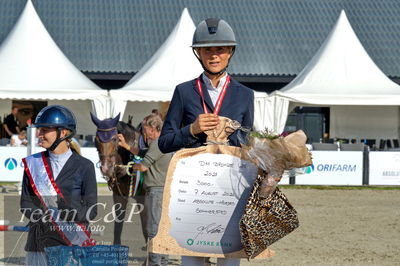 Absolut horses
2. kval. og finale Agria DRF Mesterskab U25 - S1 + S2 Springning Heste
Nøgleord: sofie yderstraede bucka;ceremoni