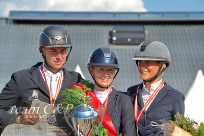 Absolut horses
2. kval. og finale Agria DRF Mesterskab U25 - S1 + S2 Springning Heste
Nøgleord: bennedikte rie truelsen;lap of honour;ceremoni