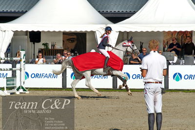 Absolut horses
2. kval. og finale Agria DRF Mesterskab U25 - S1 + S2 Springning Heste
Nøgleord: bennedikte rie truelsen;lap of honour;ceremoni