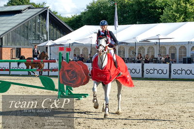 Absolut horses
2. kval. og finale Agria DRF Mesterskab U25 - S1 + S2 Springning Heste
Nøgleord: bennedikte rie truelsen;lap of honour;ceremoni