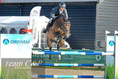 Absolut horses
Mb 130cvm
Nøgleord: kasper  h hansen;zero k