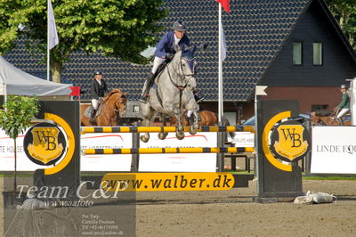 Absolut horses
Mb 130cvm
Nøgleord: jeff paw nielsen;erica