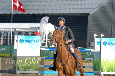 Absolut horses
Mb 130cvm
Nøgleord: alexander godsk;happy thoughts