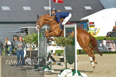 Absolut horses
Mb 130cvm
Nøgleord: rikke andersen;faerdel