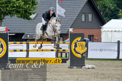 Absolut horses
Mb 130cvm
Nøgleord: thomas sandgaard;narco noir van dorperheide