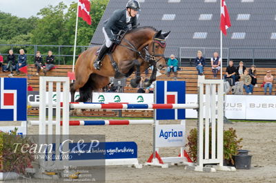 Absolut horses
Mb 130cvm
Nøgleord: kasper  h hansen;katrinelund satisfaction