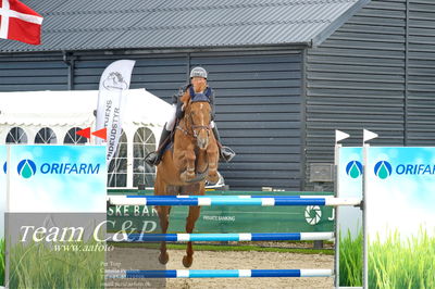 Absolut horses
Mb 130cvm
Nøgleord: alexander godsk;happy thoughts