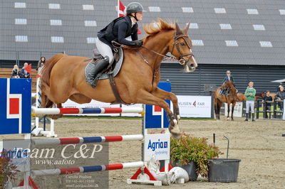 Absolut horses
Mb 130cvm
Nøgleord: cecilie kjær;chintano