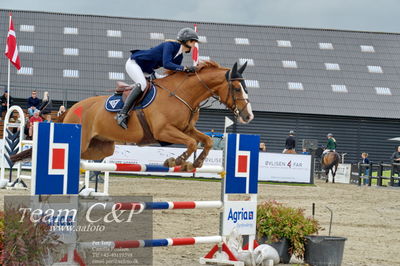 Absolut horses
Mb 130cvm
Nøgleord: rikke andersen;faerdel