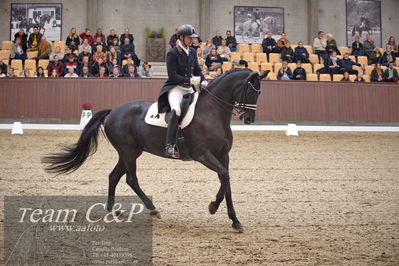 Blue Hors
7 års finale dressur
Nøgleord: uno sunshine reggae;kenneth  damgaard