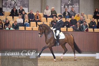 Blue Hors
5års finale dressur
Nøgleord: svalegårds hot zalina;michael grønne christensen