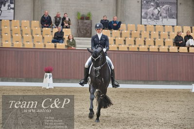 Blue Hors
1. kvl 4års heste dressur
Nøgleord: iron;mette sejbjerg jensen