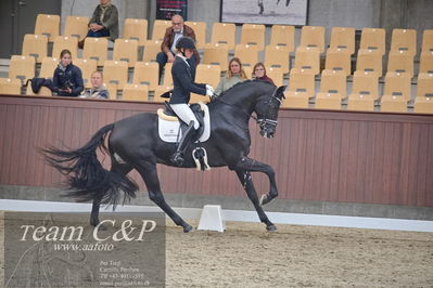 Blue Hors
1. kvl 4års heste dressur
Nøgleord: iron;mette sejbjerg jensen