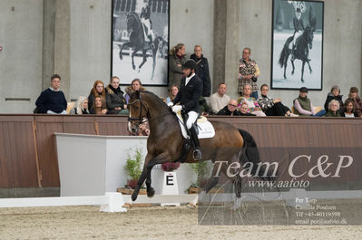 Nøgleord: michael grønne christensen;svalegaards hot zalina