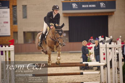 Blue Hors
4års springfinale
Nøgleord: emilie louise weilaby;rimrock van de v&dstables