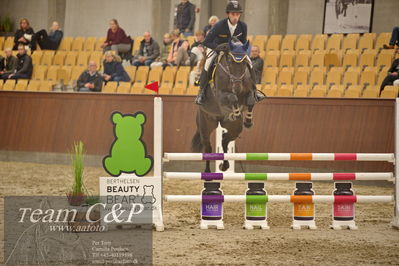 Blue Hors
4 års kvl spring
Nøgleord: charlotte m z;benjamin saurugg