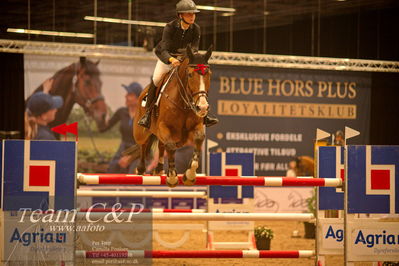 Jydske bank box
st clemens ey cup u25 135cm
Nøgleord: caroline refhoff pedersen;calvin 115