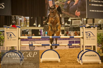 Jydske bank box
CSI2 Medium Tour (238.2.1) 1.40m
Nøgleord: niclas aromaa;ypaejae jercmy