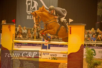 Jydske bank box
CSI2 Medium Tour (238.2.1) 1.40m
Nøgleord: torben frandsen;elmegårdens  dakota