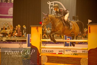 Jydske bank box
CSI2 Medium Tour (238.2.1) 1.40m
Nøgleord: rie rose lindegren roed;tucsia del pggiosecco