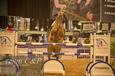 Jydske bank box
CSI2 Medium Tour (238.2.1) 1.40m
Nøgleord: stine cassoe;cannon chris