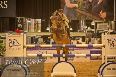 Jydske bank box
CSI2 Medium Tour (238.2.1) 1.40m
Nøgleord: marlene lindblad;annabel 66