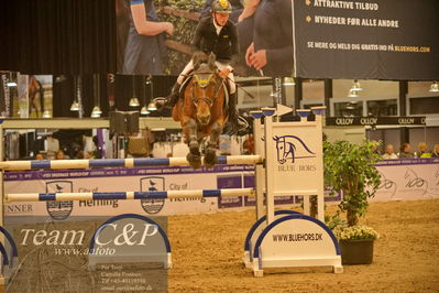 Jydske bank box
CSI2 Medium Tour (238.2.1) 1.40m
Nøgleord: philip schulze tophoff;toxic boy