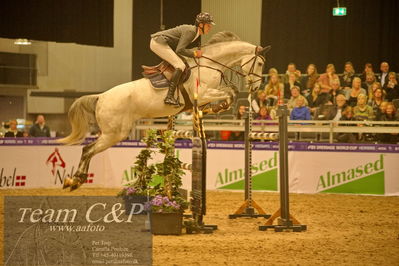 Jydske bank box
CSI2 Medium Tour (238.2.1) 1.40m
Nøgleord: mikkel laursen;gin