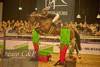 Jydske bank box
CSI2 Medium Tour (238.2.1) 1.40m
Nøgleord: camilla fliedner ernst;horns rubin